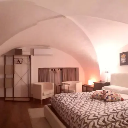 Zagaro House *